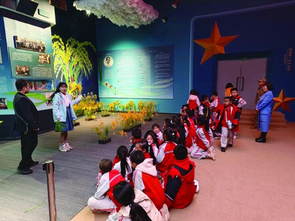 美牛股 乌兰察布科技馆：“行走的科学课”为青少年播撒科学种子